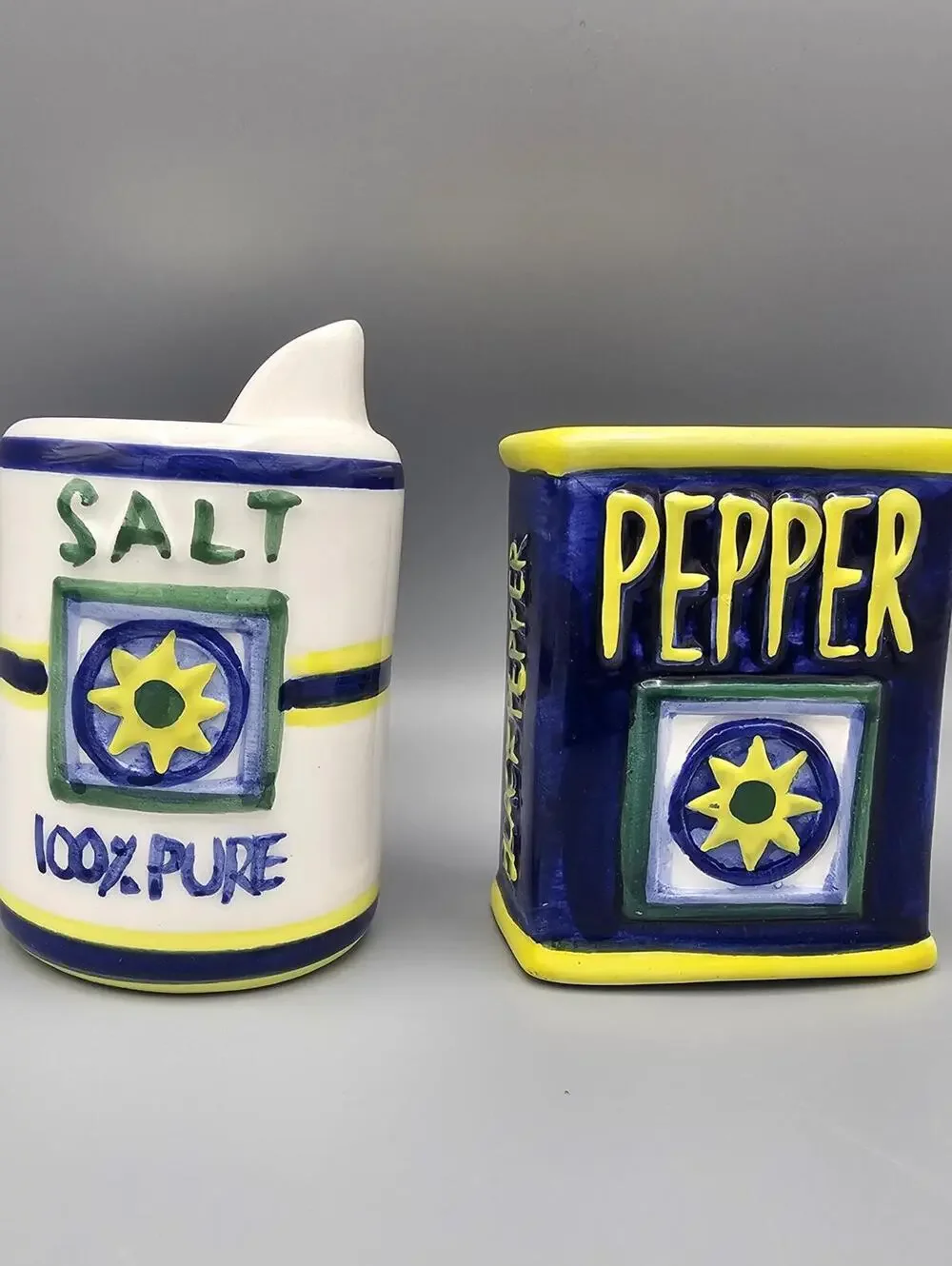 Ceramic Salt and Pepper Shaker Set, Blue and Yellow Novelty Kitchen Decor